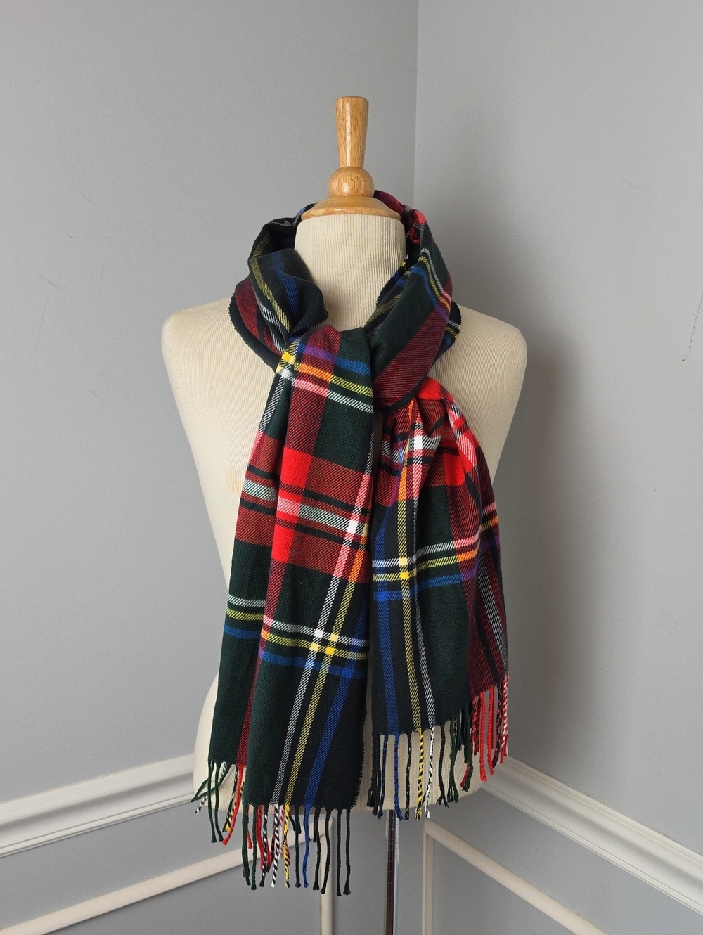 LAND'S END Tartan Plaid Unisex Long Tassel Preppy Holiday Winter Scarf NEW